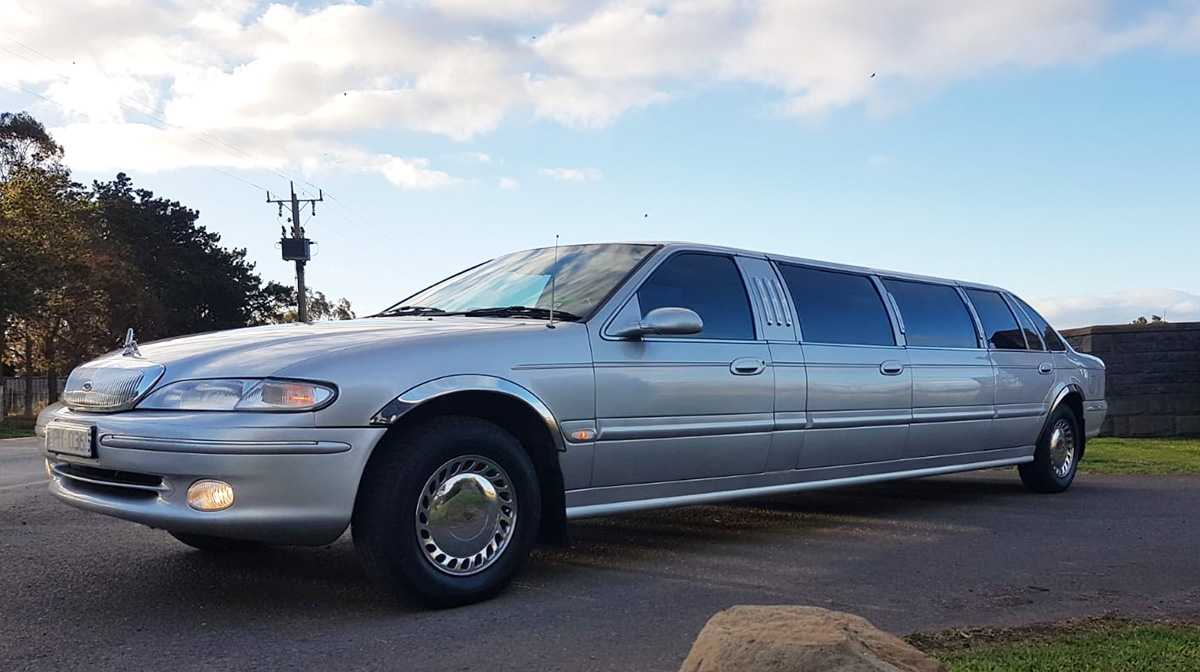 Ford limousine Yarra Valley wine tours